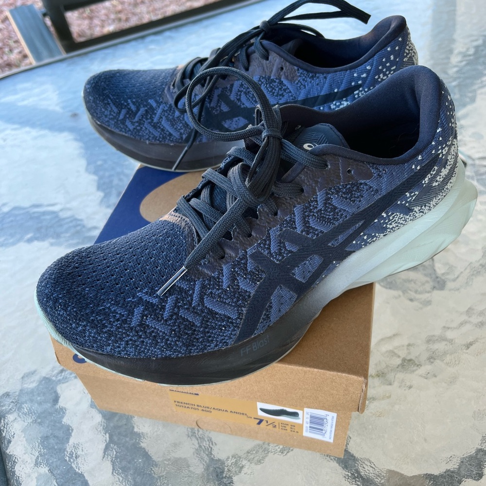 ASICS Dynablast, 7.5